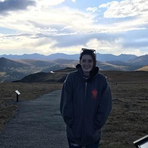 Meet your Posher, Abigail